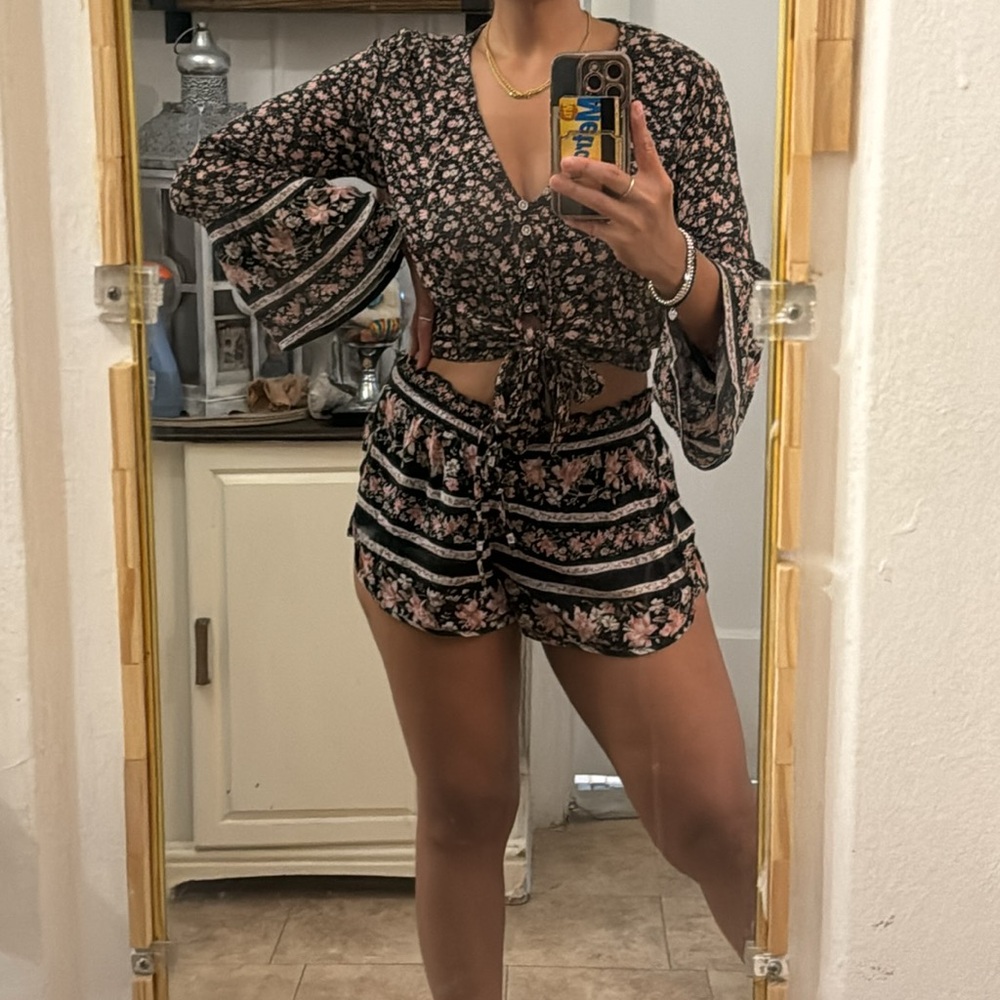AE Ditsy Floral Set
